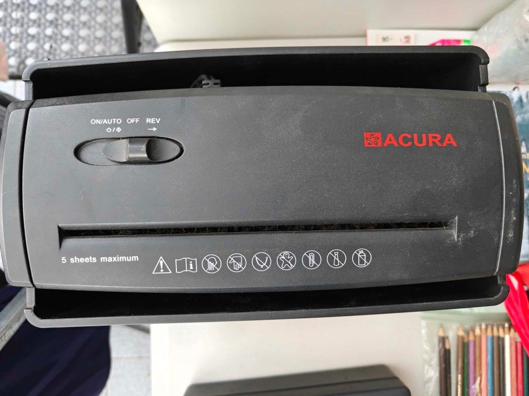 Acura 5 Sheets Maximum Paper Shredder (Category: Office & Business Technology) located in Antipolo. Submitted by tagsale101 (Listing ID 1470461413, Image 1). Description: - Acura paper shredder in classic black - Shreds up to 5 sheets of paper at once - Clean, well-maintained, and works perfectly.