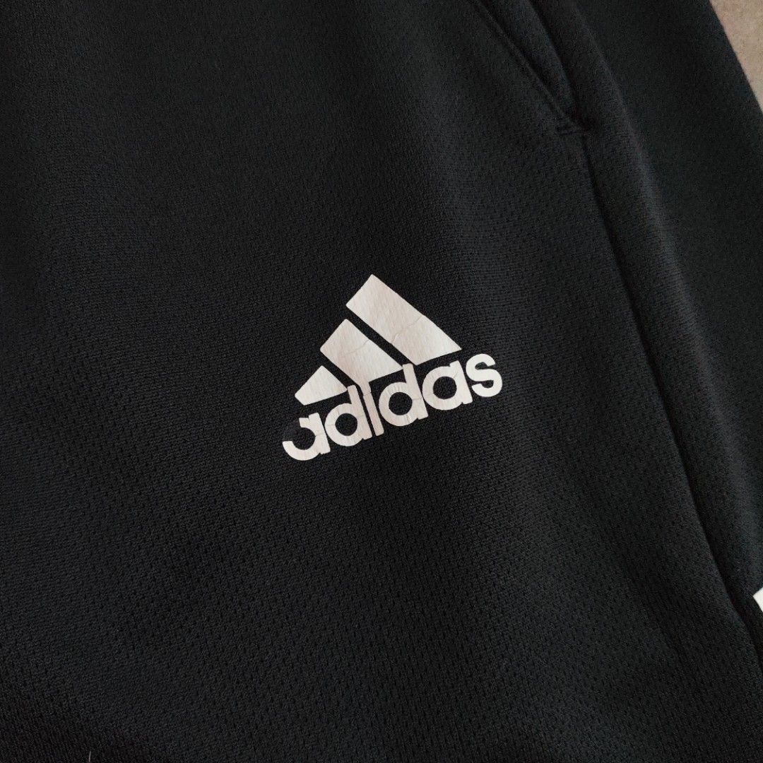 Adidas Athletic Shorts (Category: Shorts) located in Rosales. Submitted by kudoscache (Listing ID 1470513355, Image 2). Description: - Brand: Adidas - Waist: 27-36 | Length: 17 - Color: Black - slightly nego payment: maribank / gotyme courier: J&T.