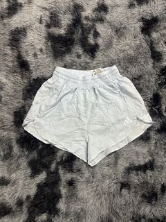 (Category: ) located in . Submitted by thriftcoyan (Listing ID 1470486280, Image 1). Description: .