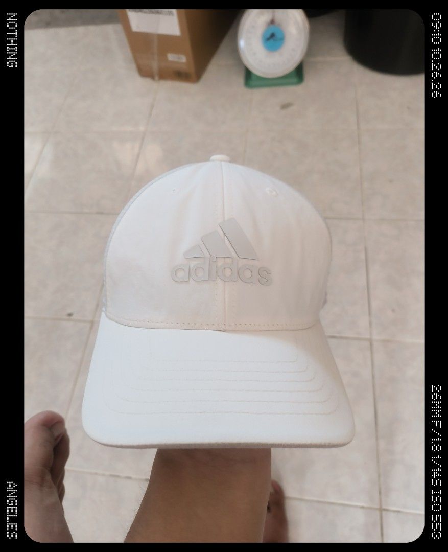 Adidas flexfit climacool cap (Category: Caps & Hats) located in Angeles City. Submitted by poweredbyrice (Listing ID 1470354998, Image 2). Description: Adidas flexfit climacool cap off-white or white size L/XL no issue, maluwag lng sakin hindi kasi sya adjustable jnt delivery gcash mop need money din or hanap ako adidas aeroready white cap.