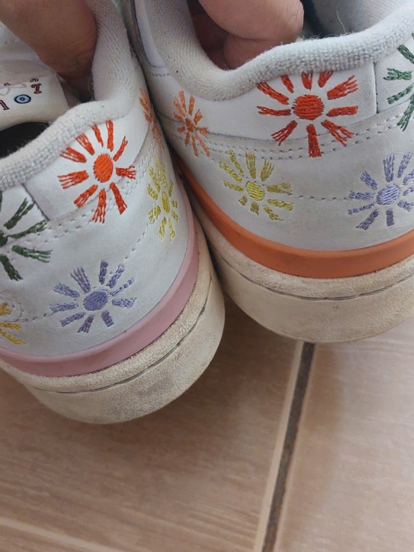 Adidas Forum Low Love Unites (Category: Sneakers) located in Marikina City. Submitted by margahuela (Listing ID 1470394866, Image 2). Description: RFS: DECLUTTERING Minimal heel drags, no cracks on the leather or holes on the inner sole. Needs cleaning. Price is negotiable for sure buyer. Size: US 8 1/2, UK 8, JP 265 Shipping c/o buyer via Lalamove or J&T..