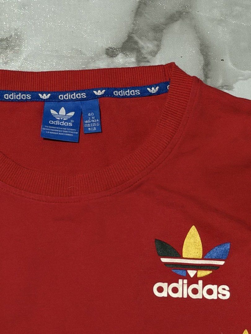 Adidas long-sleeve sweatshirt (Category: Coats, Jackets and Outerwear) located in Quezon City. Submitted by pinkystrends.co (Listing ID 1470488926, Image 2). Description: .