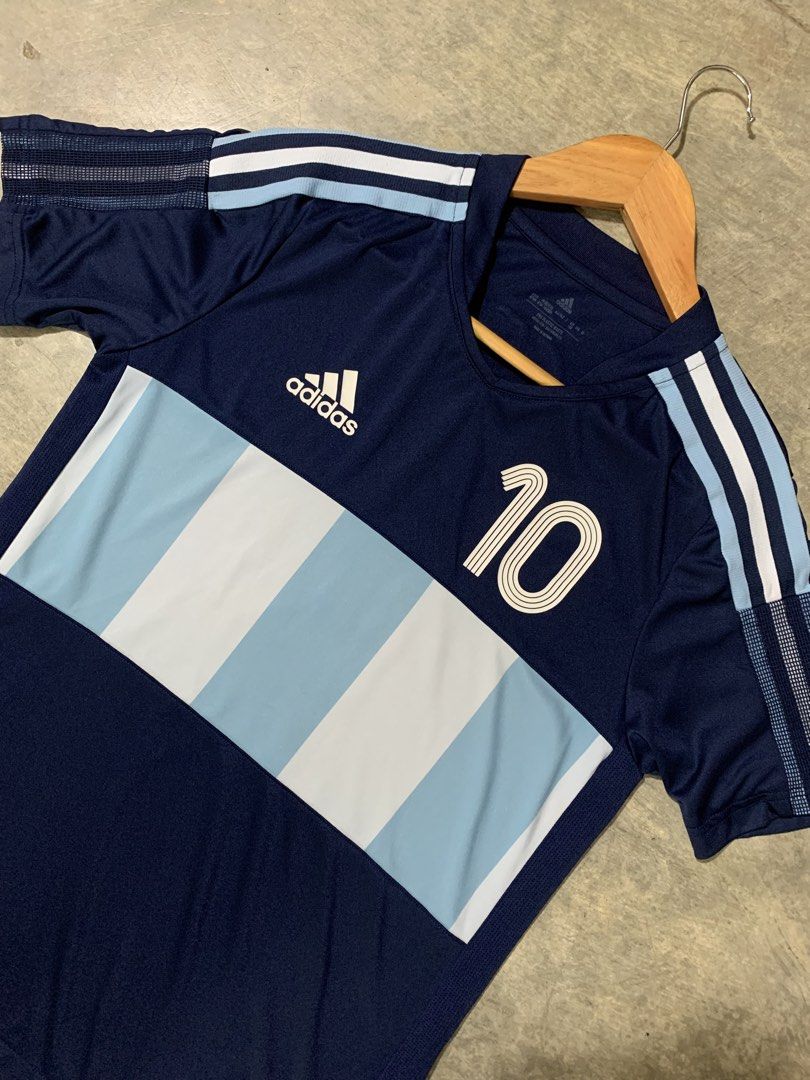 Adidas Messi Tiro Number 10 Training Jersey (Category: Tshirts & Polo Shirts ) located in Tibiao. Submitted by notaveragethrift (Listing ID 1470497736, Image 2). Description: Width- 18.5 Length- 26 CR- 10/10 Excellent to like new condition Need wash No crack prints No issue.