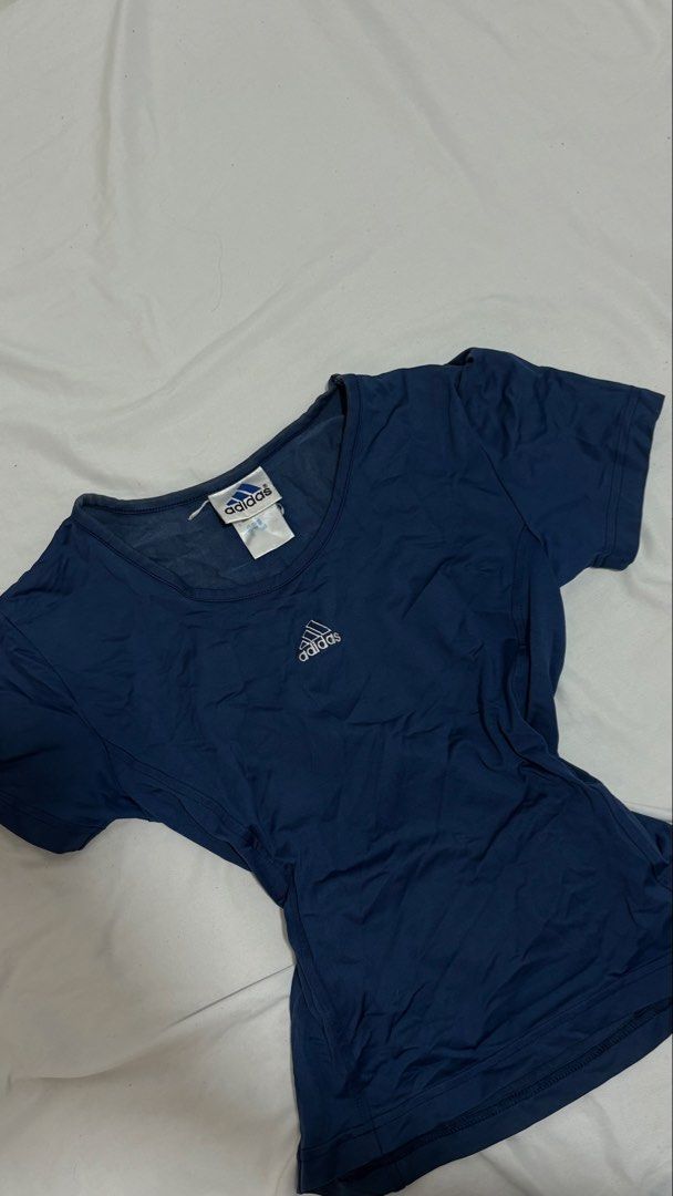 ADIDAS navy blue activewear top (Category: Activewear) located in Taguig. Submitted by krizy_makeyl (Listing ID 1470412175, Image 1). Description: -GCASH only:> -buyer will book the LALAMOVE thanks!.