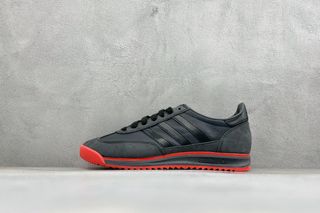 (Category: ) located in . Submitted by shoes_shop. (Listing ID 1470546316, Image 1). Description: .
