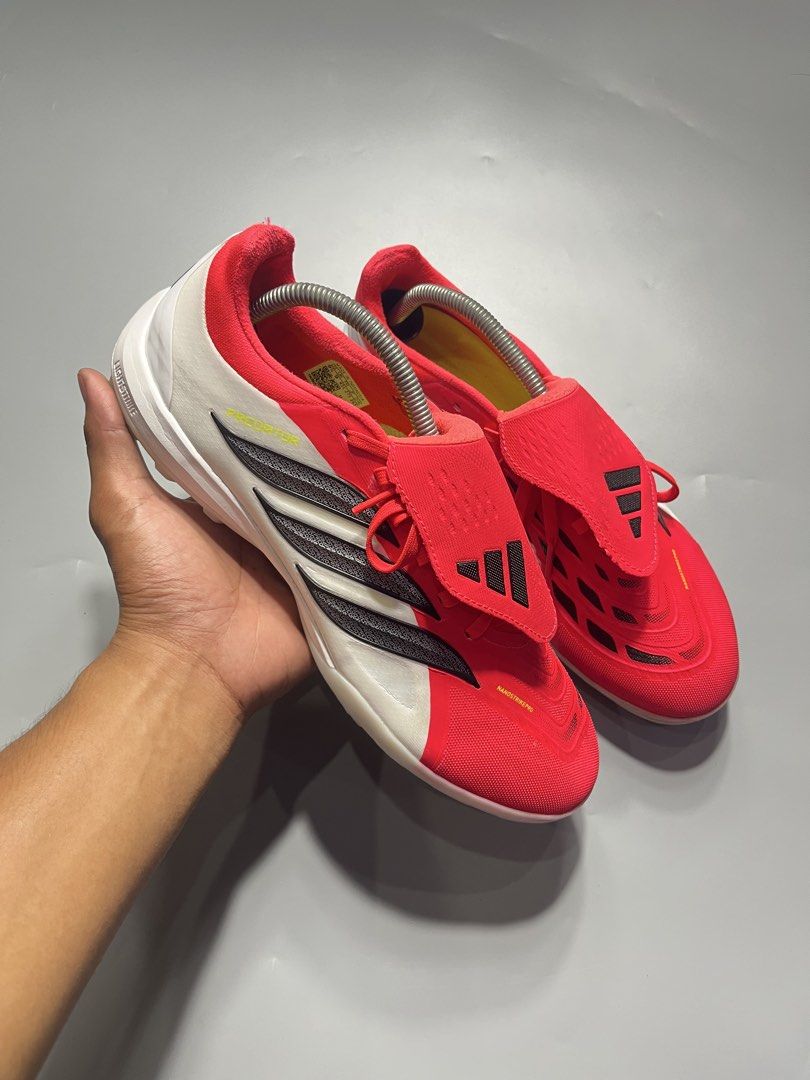 ADIDAS PREDATOR (Category: Sneakers) located in Pagadian. Submitted by criss_johnn (Listing ID 1470458790, Image 2). Description: ADIDAS PREDATOR 9.5 us 43.5 eur 27.5 cm Excellent to as new Thrifted pair Authentic No issue -Pang futsal nyo mga boss as new condition pa✨ ₱1499 free shipping ✈️.