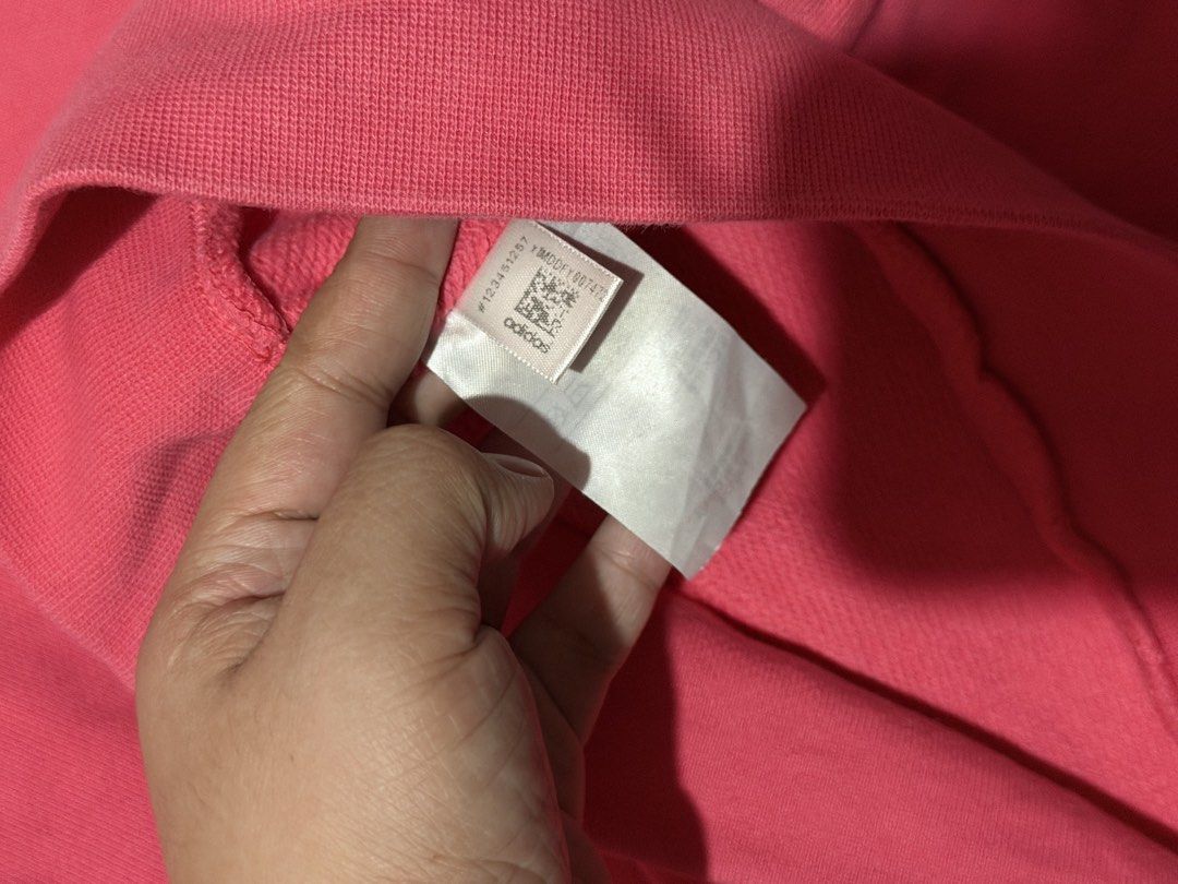 Adidas pullover hoodie (Category: Coats, Jackets and Outerwear) located in Quezon City. Submitted by pinkystrends.co (Listing ID 1470487623, Image 3). Description: .