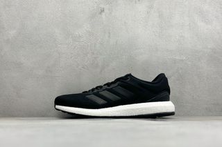 (Category: ) located in . Submitted by shoes_shop. (Listing ID 1470548108, Image 1). Description: .