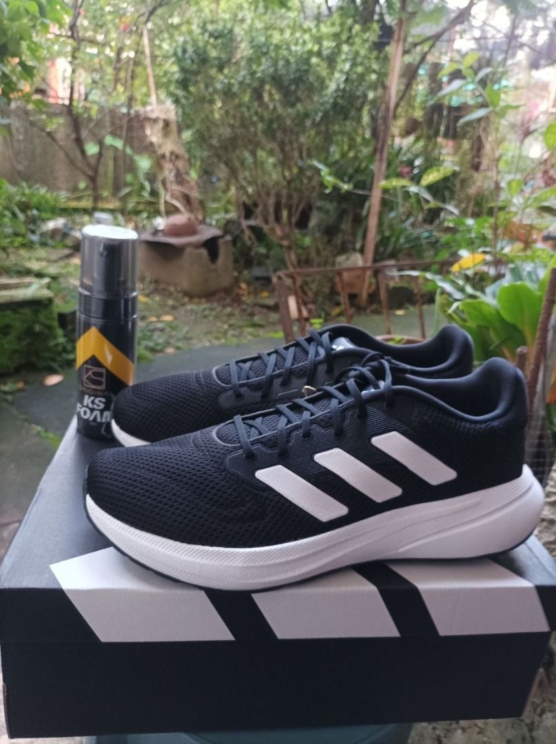Adidas Response Runner U (US 9.5) Core Black with FREEBIE (Category: Sneakers) located in Quezon City. Submitted by mr.zyme_01234 (Listing ID 1470501208, Image 1). Description: Brand New Original Complete with box Size: US Men 9.5 / US Women 10.5 / UK 9 / 27.5 cm Loc: Quezon City Freebie: KS Premium Foam Shoe Cleaner .
