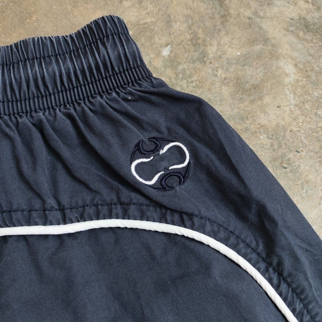 Adidas Shorts (Category: Shorts) located in Rosales. Submitted by kudoscache (Listing ID 1470511890, Image 3). Description: - Brand: Adidas - Waist: 24-36 | Length: 16.5 - Color: Black - slightly nego payment: maribank / gotyme courier: J&T.