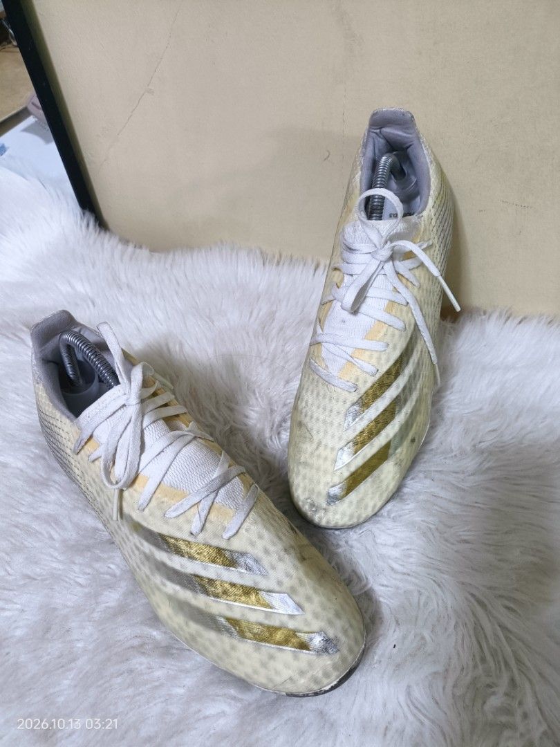 ADIDAS SOCCER SHOES (Category: Sneakers) located in Baguio. Submitted by mariemaeb53657 (Listing ID 1470351038, Image 2). Description: 💐Adidas 🍁Us:10.5 |Eur:44.5 |cm:27.5 insole.