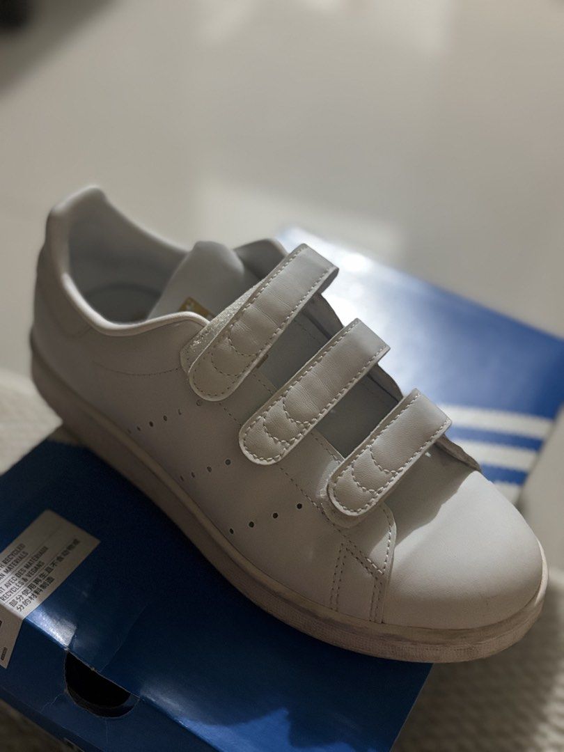 Adidas Stan Smith CF (Category: Sneakers & Footwear) located in Pasay City. Submitted by nymodig (Listing ID 1470516309, Image 2). Description: Bought in Osaka, Japan 🇯🇵 Only used twice during my trip after my rubber shoes broke. ✨ Very good condition ✨ Minimal signs of use ✨ Well-maintained and ready for a new owner! Men size 4.5 Women size 6.