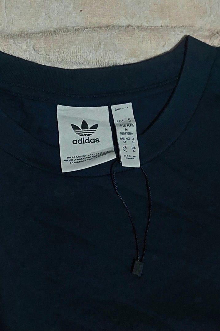 Adidas tshirt dark blue (Category: Tshirts & Polo Shirts ) located in Daet. Submitted by stonervoid (Listing ID 1470513228, Image 2). Description: Adidas tshirt dark blue 20x28 250 shipped.
