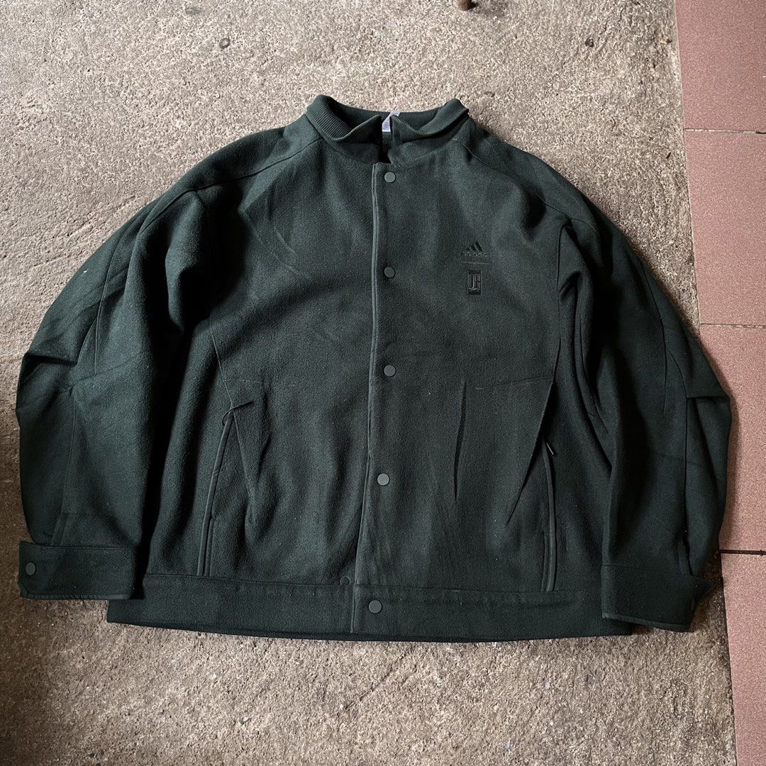 ADIDAS VARSITY JACKET (Category: Activewear) located in Manila. Submitted by jimsuron (Listing ID 1470404068, Image 1). Description: .
