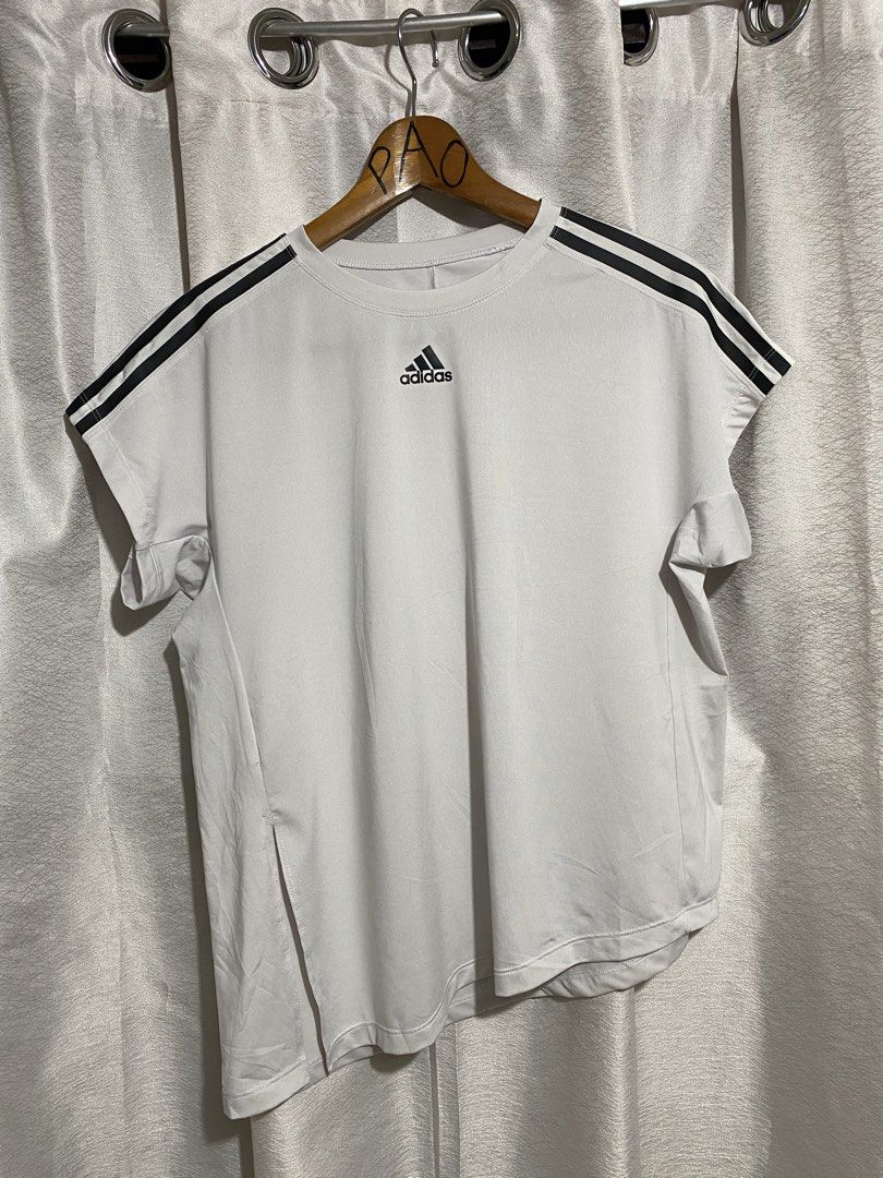 Adidas Womens 3s Tie Tee (Category: Activewear) located in Davao. Submitted by VapenDrip (Listing ID 1470464935, Image 1). Description: Adidas Womens 3s Tie Tee Large on tag Excellet to new Need wash only 300+sf.