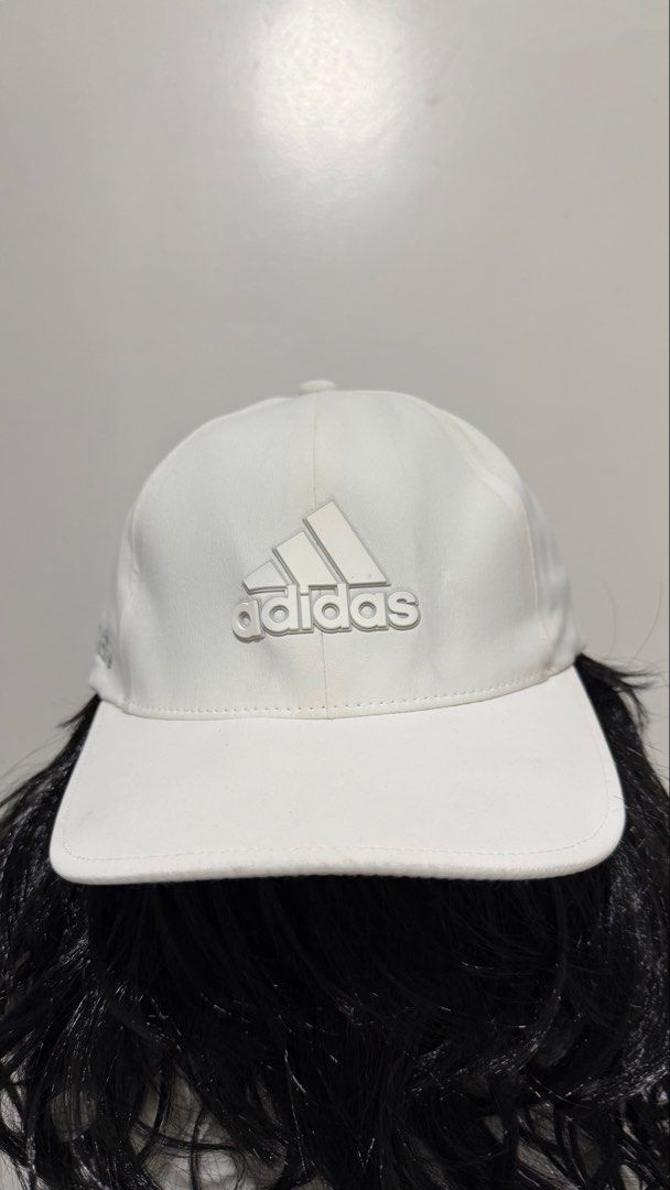 Adidas x TaylorMade Golf Hat (Category: Caps & Hats) located in Naga. Submitted by tiindahunts (Listing ID 1470349267, Image 1). Description: From Dubai box!.