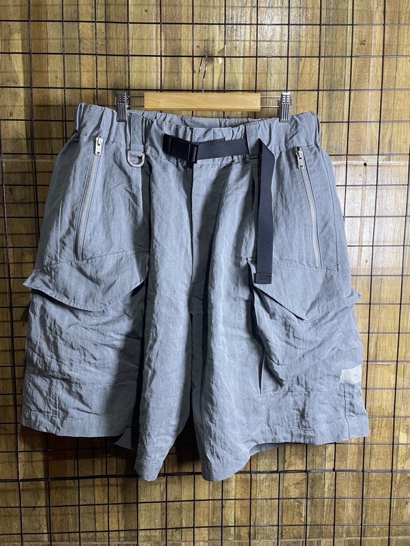 Adidas Y3 utility short (Category: Shorts) located in Pateros City. Submitted by toogood.mnl (Listing ID 1470523446, Image 1). Description: Adidas Y3 utility short W-34 L-25 Leg opening-15 No issue Excellent condition .