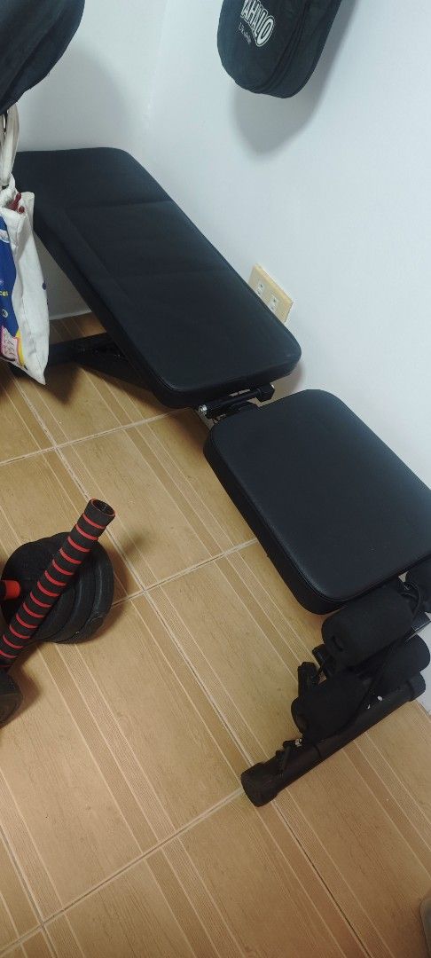 Adjustable Weight Bench press with Dumbbells (Category: Weights & Dumbbells) located in Marikina City. Submitted by enokirob (Listing ID 1470428474, Image 2). Description: rush sale 2200 only take all, slightly negotiable .