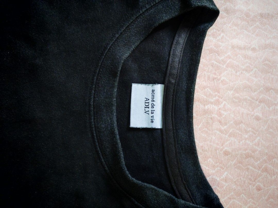 ADLV tshirt (Category: Tshirts & Polo Shirts ) located in Mandaluyong City. Submitted by fiercestorm.31 (Listing ID 1470421896, Image 1). Description: Rush!! ADLV shirt Good condition 500 only!! Jelly tags Size 1 Dm for more photos.