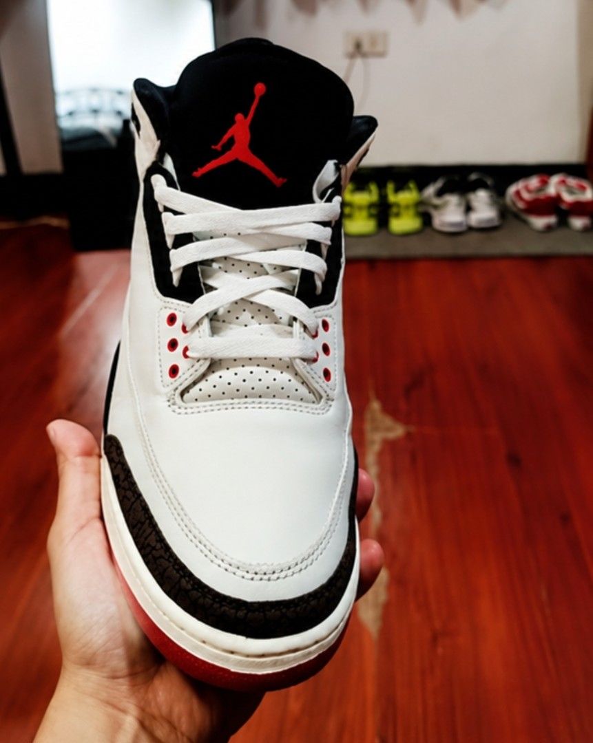 Air Jordan 3 Retro Worlds Best (Category: Sneakers) located in Manila. Submitted by treasureluxury11 (Listing ID 1470368861, Image 2). Description: - Model: Classic Air Jordan 3 Retro - Colorway: White, Black, and Red - Details: Iconic elephant print overlays on toe and heel, Nike Air branding on back tab, clean white leather upper, and red eyelets with Jumpman logo on the tongue - Condition: Great looking pair of kicks - Best for: Everyday wear 