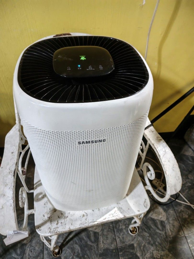 AIR PURIFIER Samsung (Category: Air Purifiers & Dehumidifiers) located in Muntinlupa City. Submitted by prime_finder (Listing ID 1470381710, Image 1). Description: Samsung AIR PURIFIER para sa kwarto para sa may mga Asthma allergy TB sakit sa Baga para hindi magka-allergy mga Bata malinis pa filter gagamitin na lang 4,500 location Muntinlupa.