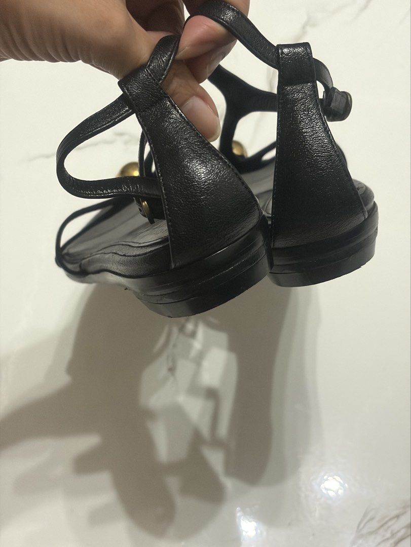 Alexander McQueen Black Leather Skull Flat Sandals (Category: Sneakers & Footwear) located in Balanga. Submitted by momstyle.ph (Listing ID 1470504008, Image 3). Description: Black leather flat sandals by Alexander McQueen. Signature gold tone skull hardware on the front straps. Adjustable ankle strap with buckle closure. Made in Italy. Size 37 SALE PRICE💕.