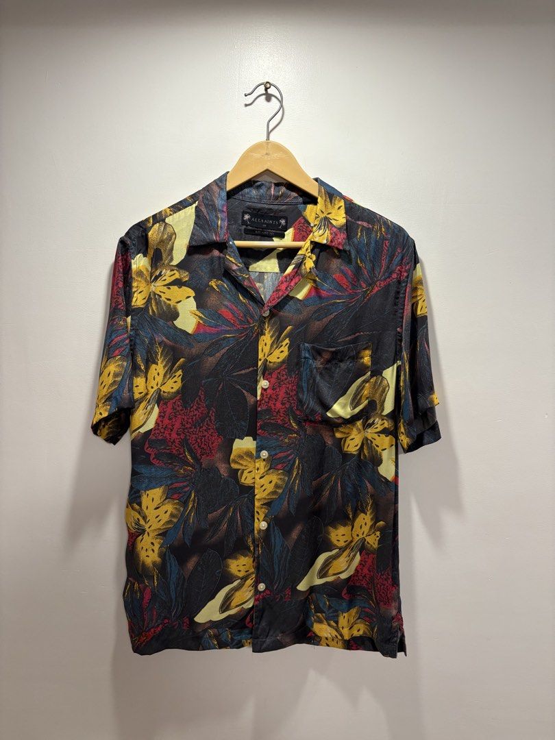 All Saints “Botanical design” Open Collar Shirt (Category: Tshirts & Polo Shirts ) located in Bacolod City. Submitted by moboandmoga (Listing ID 1470395189, Image 1). Description: All Saints “Botanical design” Open Collar Shirt (relaxed fit) (100% Rayon) Size: Small to Medium frame Excellent Condition! (Sizing info) Width: 21.5 inches Length: 28.5”.