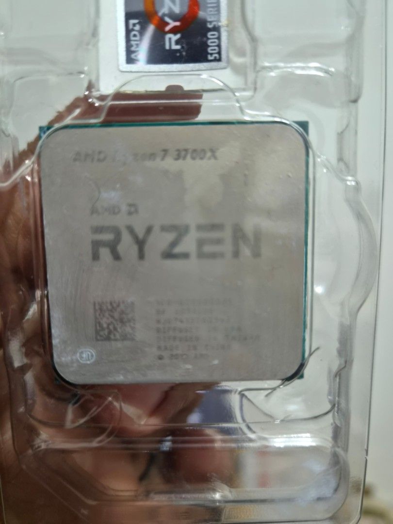 AMD Ryzen 7 3700X Processor (Category: Computer Parts) located in Petaling Jaya. Submitted by manbye (Listing ID 1470446421, Image 1). Description: - Model: AMD Ryzen 7 3700X warranty finish rm 350 negotiable cod kelana jaya,damansara jaya or ttdi ws 0173008748.
