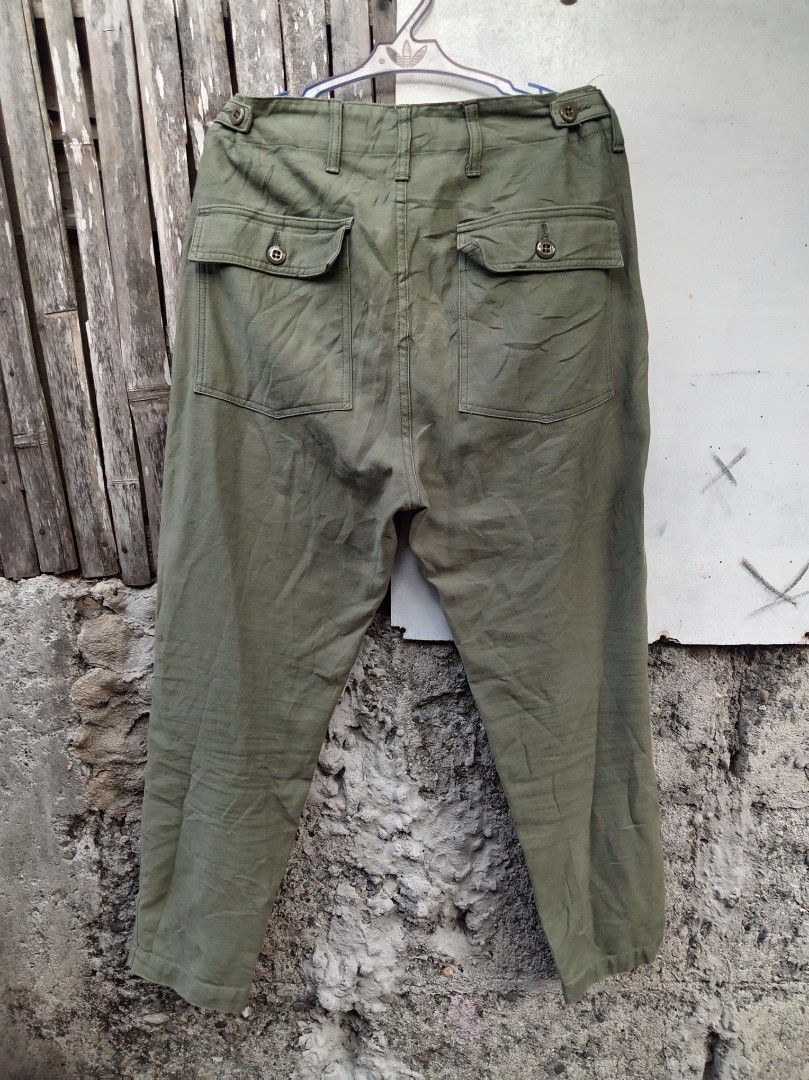 Americana made in japan (Category: Activewear) located in Sindangan. Submitted by barak_ukay (Listing ID 1470459594, Image 2). Description: Good condition No issue Waist-30 Length-35 Thigh-10 Hem-6.