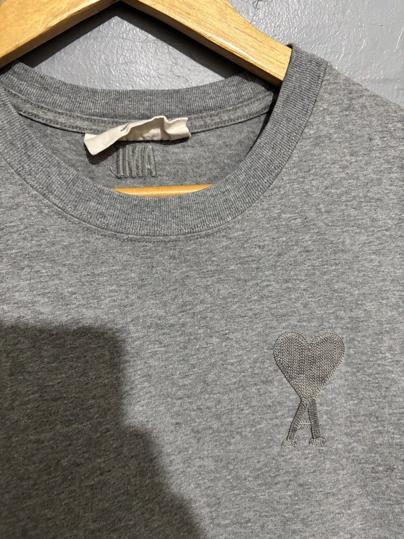 AMI Tshirt (Category: Tshirts & Polo Shirts ) located in Bacolor. Submitted by dandaofficial25 (Listing ID 1470364522, Image 2). Description: Size small.