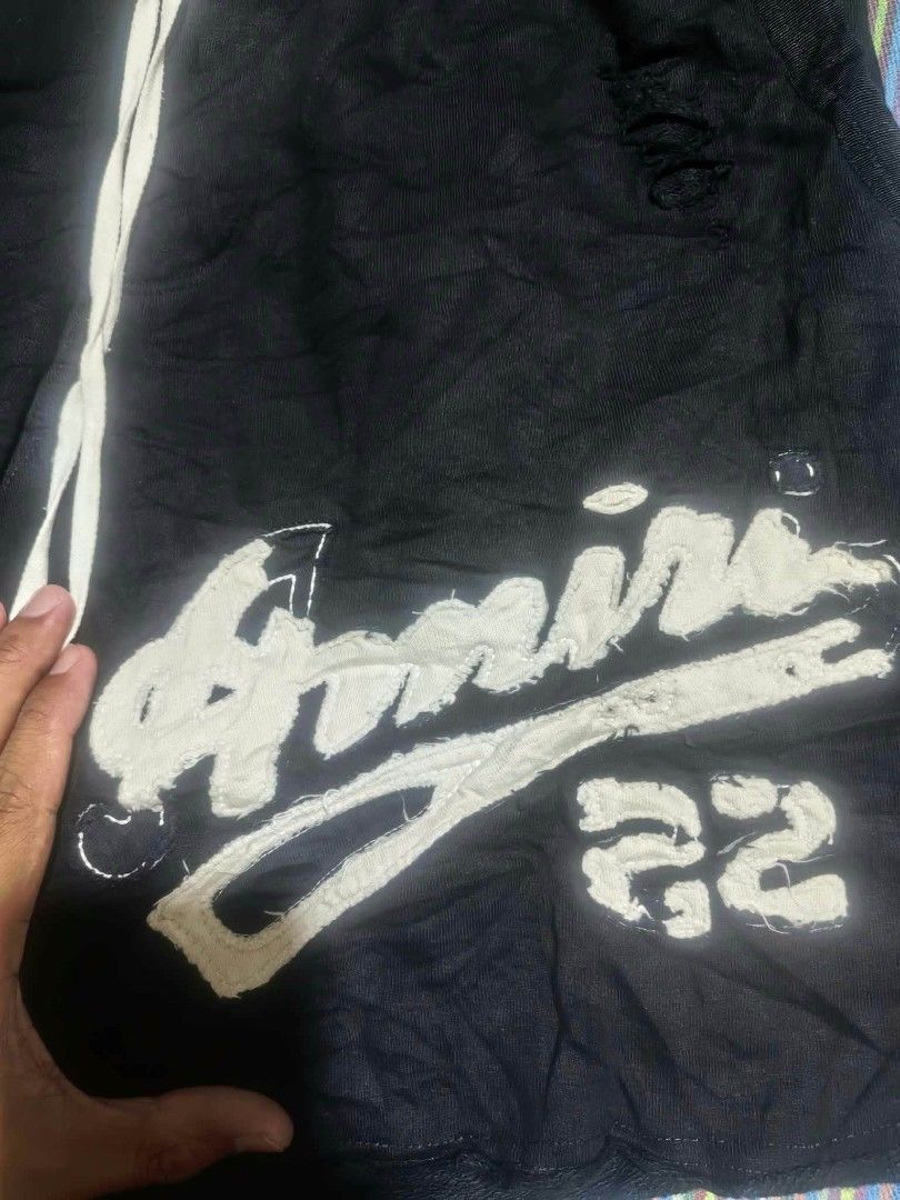 Amiri distressed design sweat short (Category: Shorts) located in Vinzons. Submitted by kspabico07187 (Listing ID 1470502373, Image 3). Description: Excellent condition Almost brandnew condition 10/10 cr Waist-30-34 L-19.