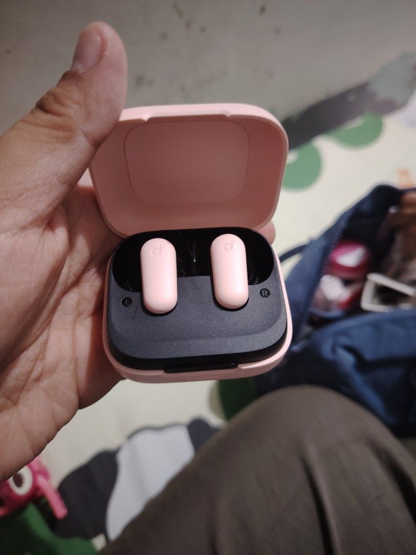 Anker Soundcore R50i NC True Wireless Earbuds Pink (Category: Earphones) located in Manila. Submitted by anrebetted08 (Listing ID 1470358697, Image 2). Description: - Model: Anker Soundcore R50i NC Wireless Earbuds - Color: Pink - Condition: Tested, fully working, and very clean - Inclusions: Original box, charging case, and earbuds - ANC & Calls: Auto noise cancelling and 4-mic AI clear calls - Unique Feature: 2-in-1 charging case that doubles a