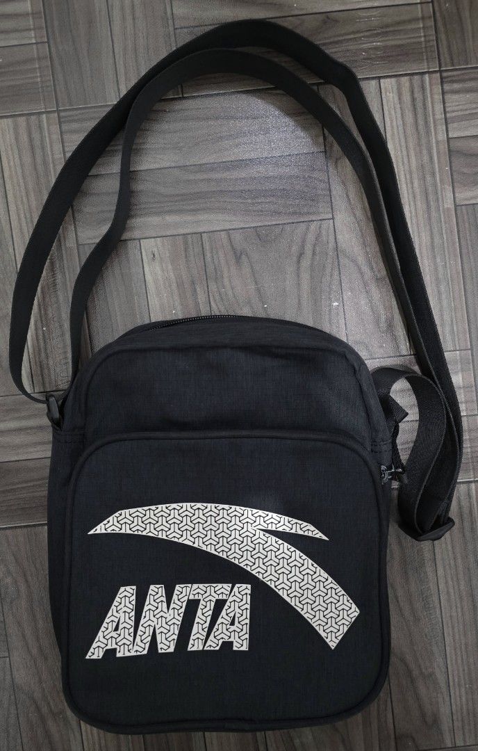 ANTA Crossbody Sling Bag (Category: Sling Bags) located in Quezon City. Submitted by trickstercollect (Listing ID 1470510667, Image 1). Description: Brand: ANTA Condition: Excellent Meet up: Trinoma or LRT 2 Anonas Shipping/Delivery: Lalamove LBC - Weekdays J&T - Weekends.