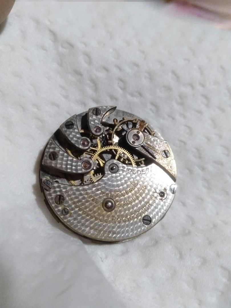 Antigue 1910 LONGINES pocketwatch meachanism (Category: Vintage Collectibles) located in Baguio. Submitted by oliviapreloved100620 (Listing ID 1470353797, Image 3). Description: No key , No housing Mechanism only !!!!.