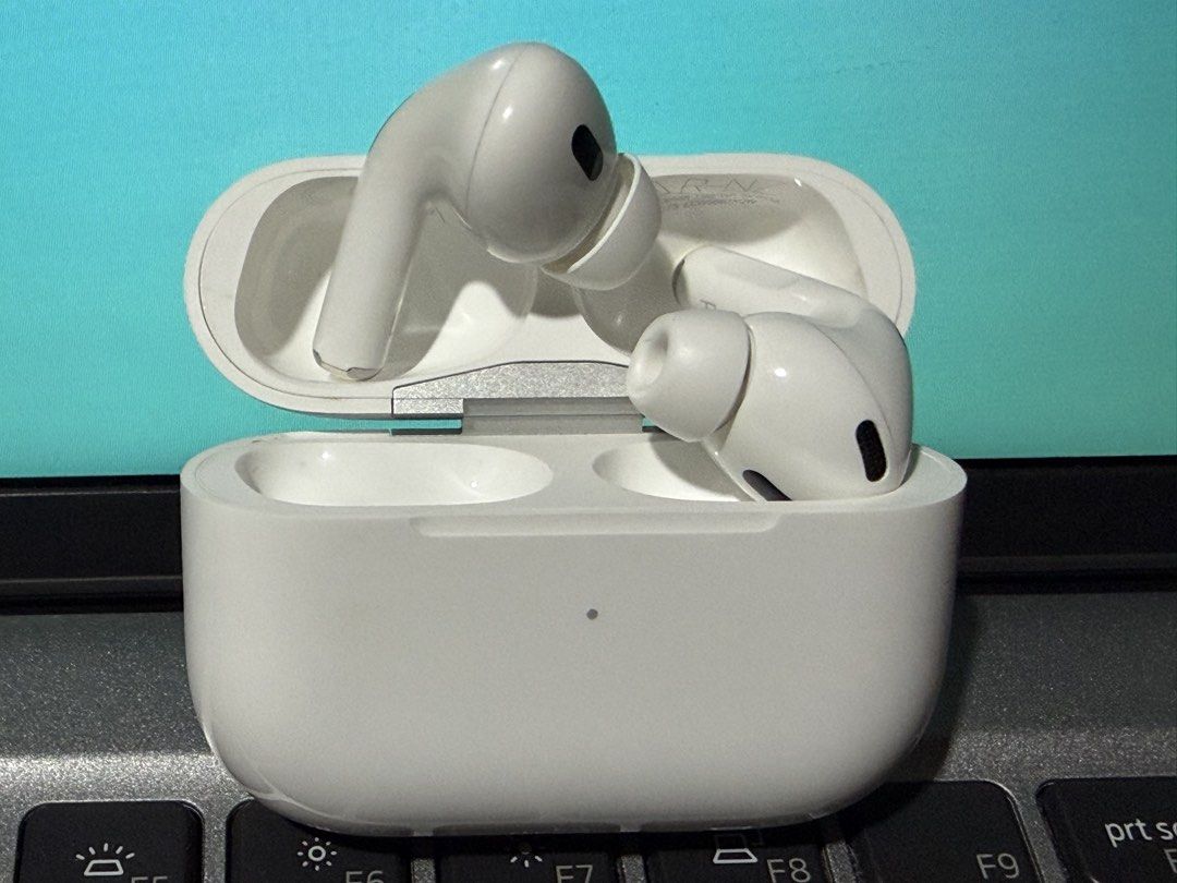 Apple AirPods Pro (Category: Earphones) located in Pasig City. Submitted by mdlda (Listing ID 1470510580, Image 3). Description: APPLE AIRPODS PRO 2 - Original box - Unused original ear tips - Used still in good condition - Active noise cancellation - Free case - Unli test and check before purchase Declutter.
