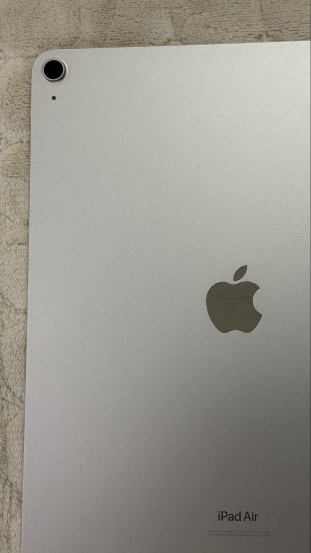 Apple iPad Air M2 Starlight 2024 (Category: iPad) located in Tanay. Submitted by prelovedby.nix (Listing ID 1470463287, Image 2). Description: - 100% Original (Order it from Beyond the Box Sh*ppee) - RFS: Di po nagagamit :( - Free Baseus Pen and Case - With original box and cable - Battery Health 96% | 145 Cycle Count.