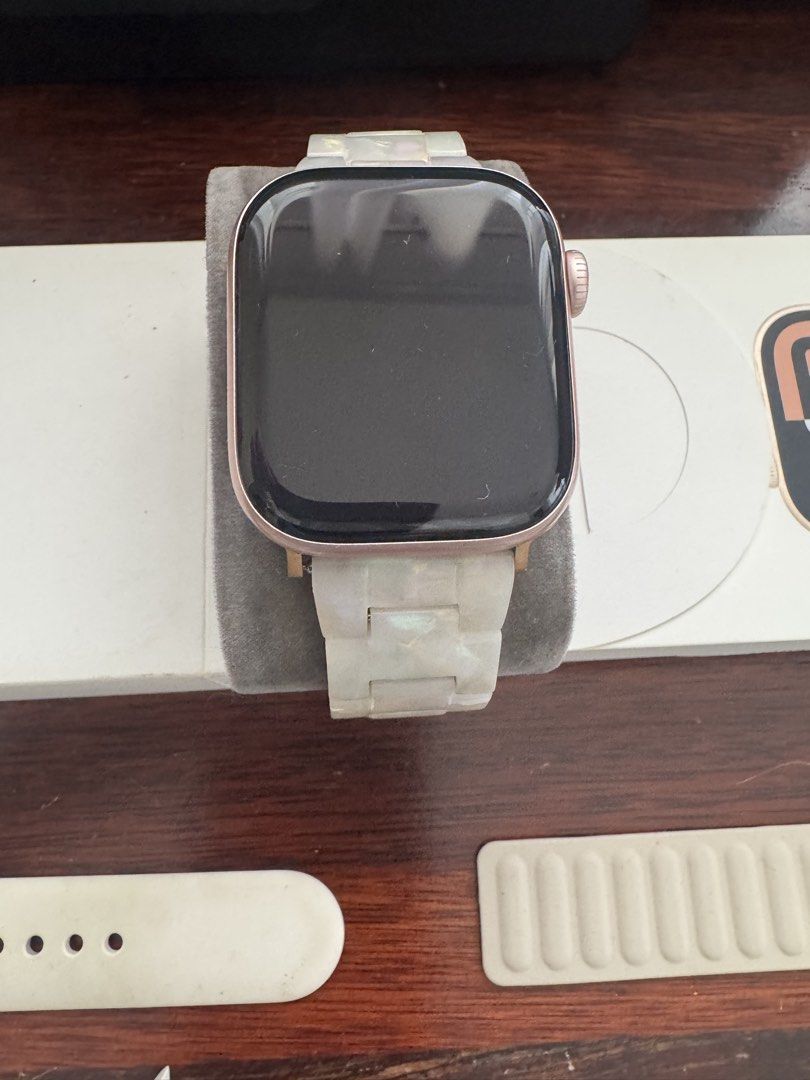 Apple Watch Series 10 GPS 42mm (Category: Wearables & Smart Watches) located in Bulacan. Submitted by roannerae (Listing ID 1470356879, Image 1). Description: - Brand/Model: Apple Watch Series 10 GPS 42mm - Color/Case: Rose Gold Aluminium Case with Light Blush Sport Band - Condition: Well-maintained, seldom used, excellent working condition - Inclusions: Complete set with original box, charger, and 2 extra straps (extra sport band and stylish res