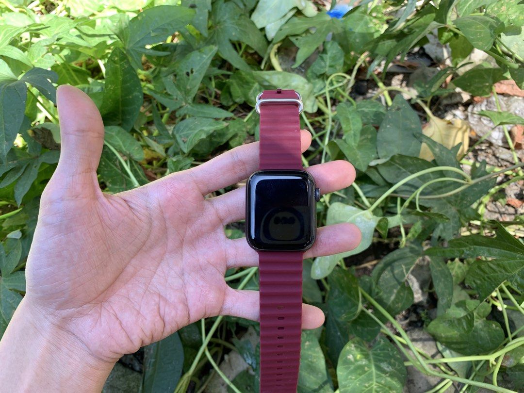 Applewatch SE 1st GEN 44mm (Category: Wearables & Smart Watches) located in Makati City. Submitted by dreaaagandaaa (Listing ID 1470385277, Image 2). Description: .