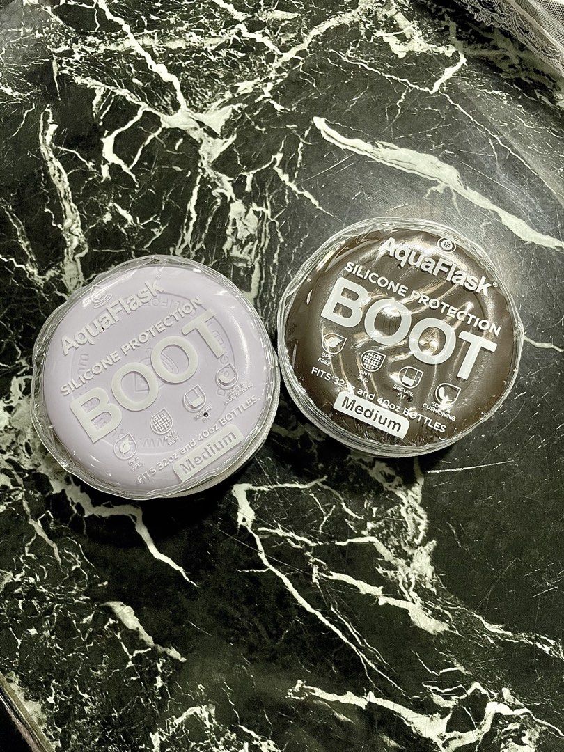 AquaFlask Booty Silicone Medium (Category: Beverages) located in Cabuyao City. Submitted by tomhonradaxx (Listing ID 1470412616, Image 1). Description: ‼️FOR SALE‼️ •Brand New AquaFlask Booty Silicone •B1T1 •Never Use or Open •Compatible with 32oz and 40oz •Medium Size •Rare Color •Price Still Negotiable .