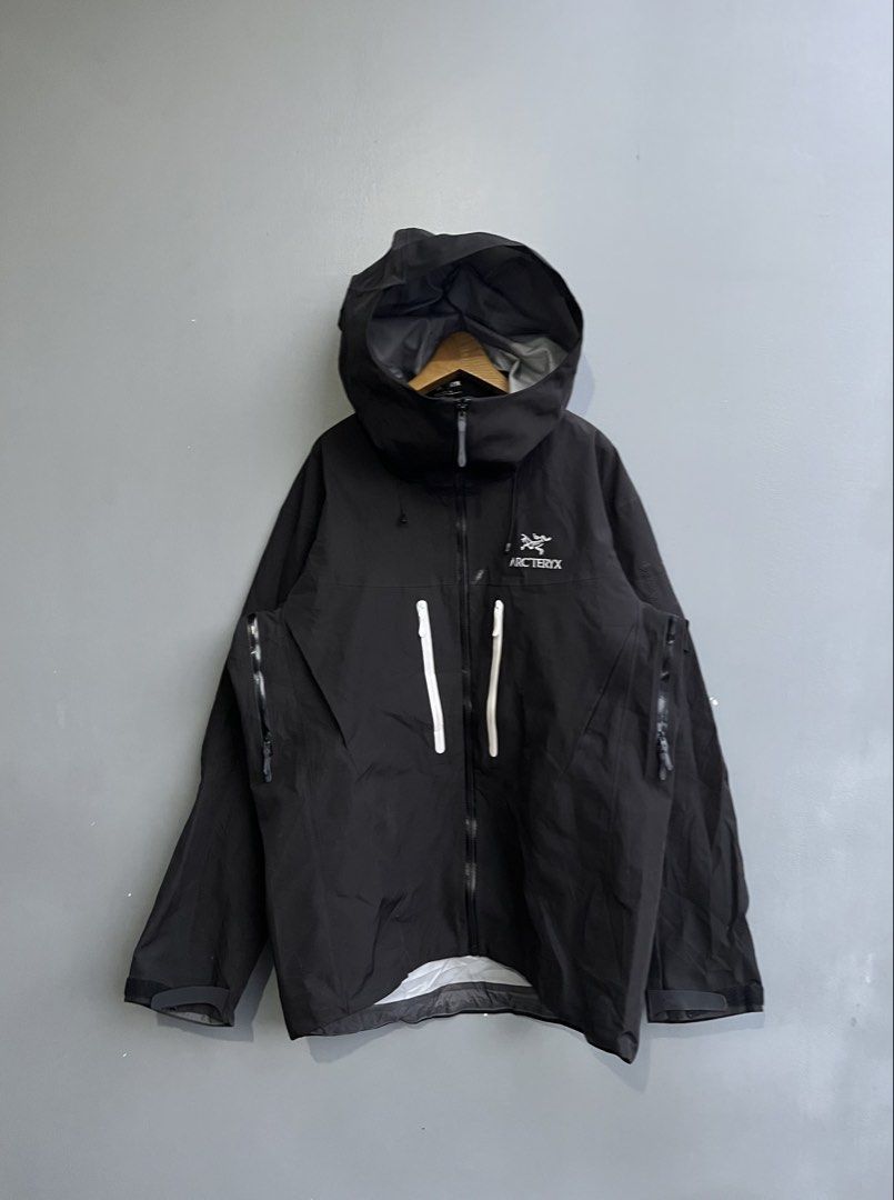 Arc'teryx Alpha SV Jacket (Category: Coats, Jackets and Outerwear) located in Balamban. Submitted by just_findss (Listing ID 1470453955, Image 1). Description: Arc’teryx Alpha SV Jacket Very Excellent Condition Size XL on tag Dimes 24 / 29L Color Rate 9.8/10 NO ISSUE.