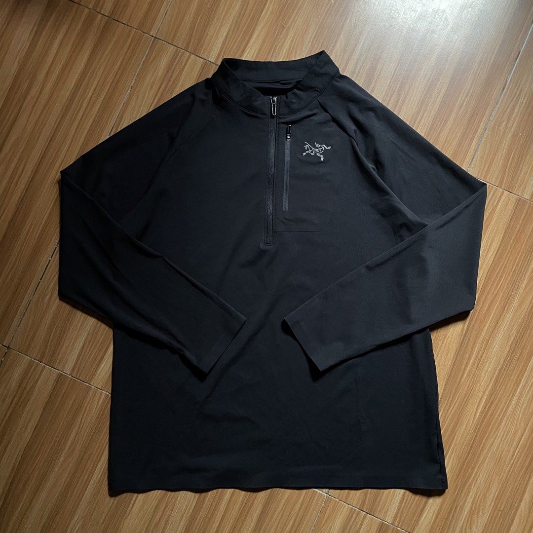 Arc’teryx Men’s Delta 1/2 Zip Neck (Category: Tshirts & Polo Shirts ) located in General Mariano Alvarez. Submitted by 4117_thriftnthrive (Listing ID 1470351897, Image 1). Description: In excellent condition No flaws Size: L Measurements Width: 22.5” Length: 28” .