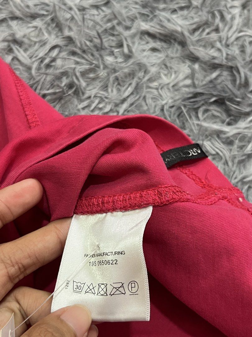 Arcteryx Tshirt Pink (Category: Tshirts & Polo Shirts ) located in Manila. Submitted by cjcuevas_05 (Listing ID 1470375917, Image 3). Description: 📍Tanza Cavite Dimes: 20x27 Color rate: 9.5 or better GCASH ONLY, can ship thru JnT/orange check out.