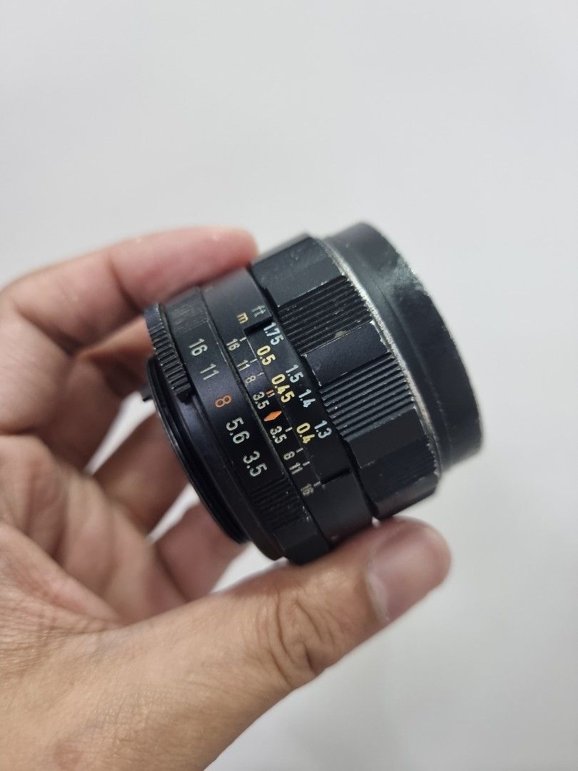 Asahi Super-Multi-Coated Takumar 1:3.5/28 Lens (Category: Lens & Kits) located in San Fernando. Submitted by filmburrrn_ (Listing ID 1470466918, Image 2). Description: may sign of fungus. pero usable. film tested. need cla price 1.2k.