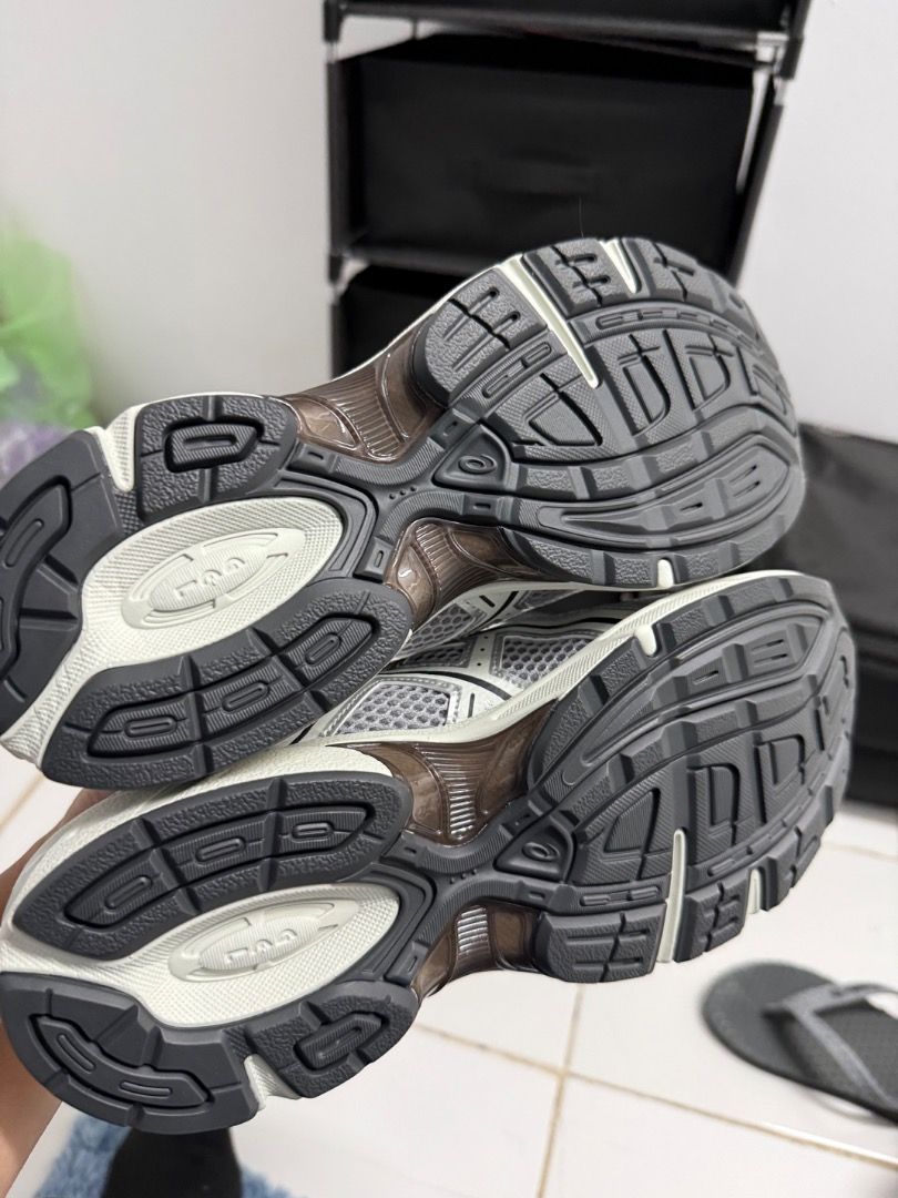 Asics gel mule (Category: Sneakers) located in Caloocan City. Submitted by coolhawk.9a9cb6 (Listing ID 1470401899, Image 1). Description: Asics gel mule never been used.