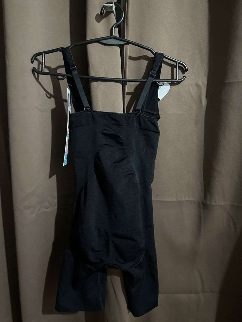 Assets by Spanx Black Shaping Bodysuit (Category: Undergarments & Loungewear) located in Calamba. Submitted by itsyan (Listing ID 1470358701, Image 1). Description: ❗️never been used.