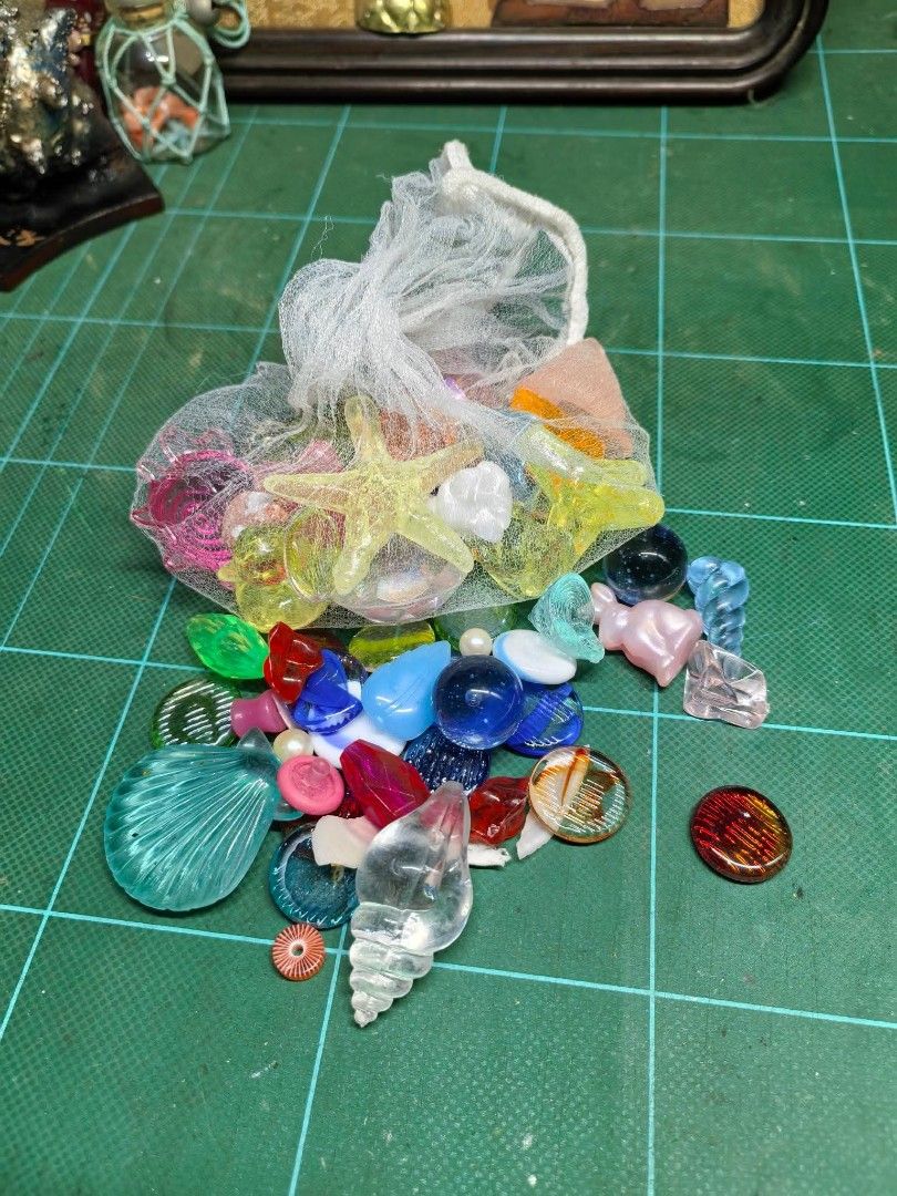 Assorted Decorative Glass (Category: Other Home Decor) located in Cebu City. Submitted by dudes_villanueva (Listing ID 1470383822, Image 2). Description: Assorted Decorative Glass & Acrylic Beads / Ocean Charms Lot Excellent condition.