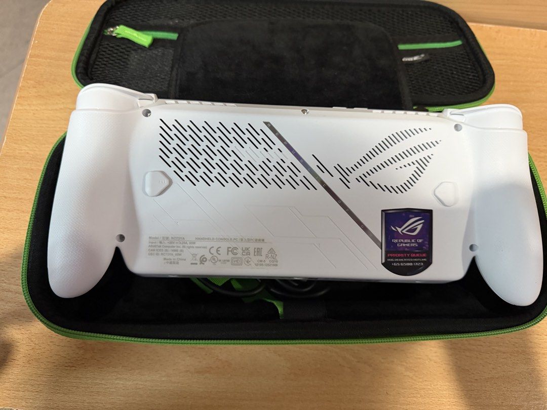 ASUS ROG Ally Handheld Gaming Console, Video Gaming, Video Game ...