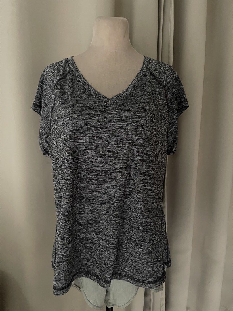 Athletic drifit womens (Category: Shirts) located in Cainta. Submitted by zlove111 (Listing ID 1470455218, Image 1). Description: - Grey marled short sleeve t-shirt - Flattering V-neck cut with contrast stitching on raglan sleeves - Lightweight, stretchy, and easy to move in - Curved hemline with a slightly longer back for extra coverage - Versatile for workouts, yoga, or daily errands large -xl 22".