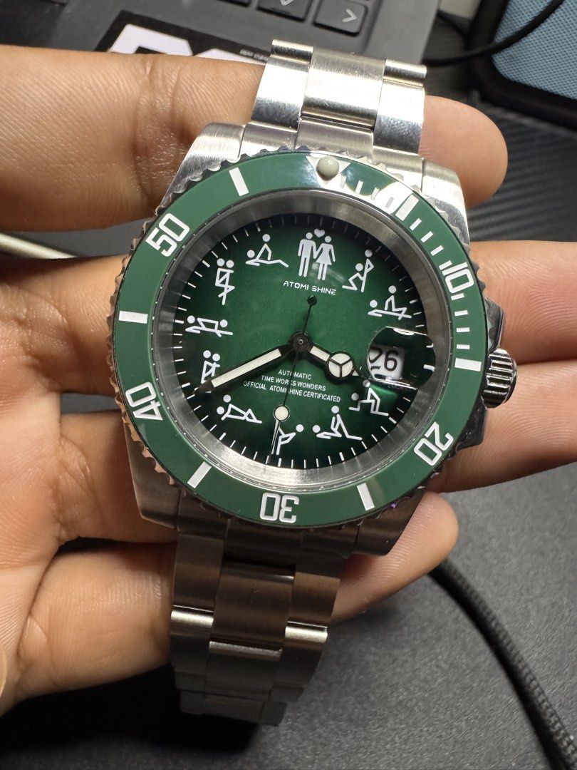 Atomi shine watch (Category: Luxury Watches) located in Manila. Submitted by kaisero (Listing ID 1470472641, Image 1). Description: May mga links na kasama box at id for authenticity Ilang beses lang nagamit wala mga gasgas.
