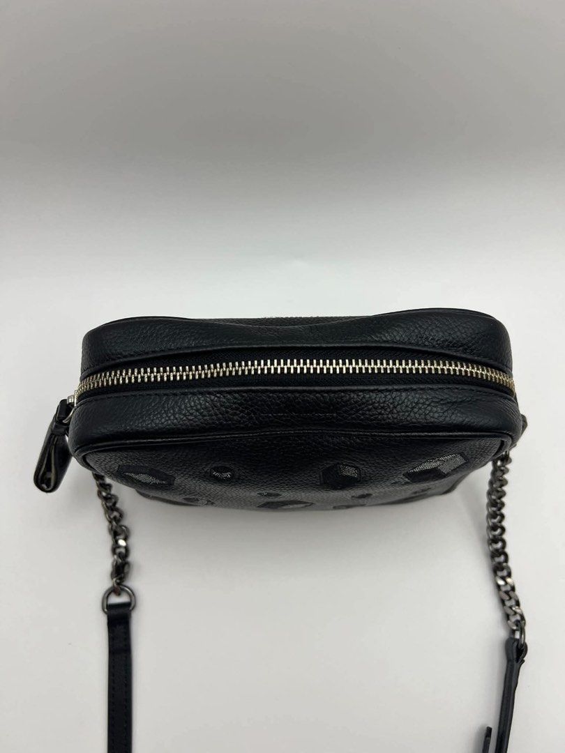 Authentic Bruno magli small camera sling (Category: Cross-body Bags) located in Cagayan de Oro. Submitted by borse_de_amore (Listing ID 1470458920, Image 3). Description: Authentic Bruno magli small camera sling Rank A, No issues at all. Fits promax. 🏷️1,390 only free sf.